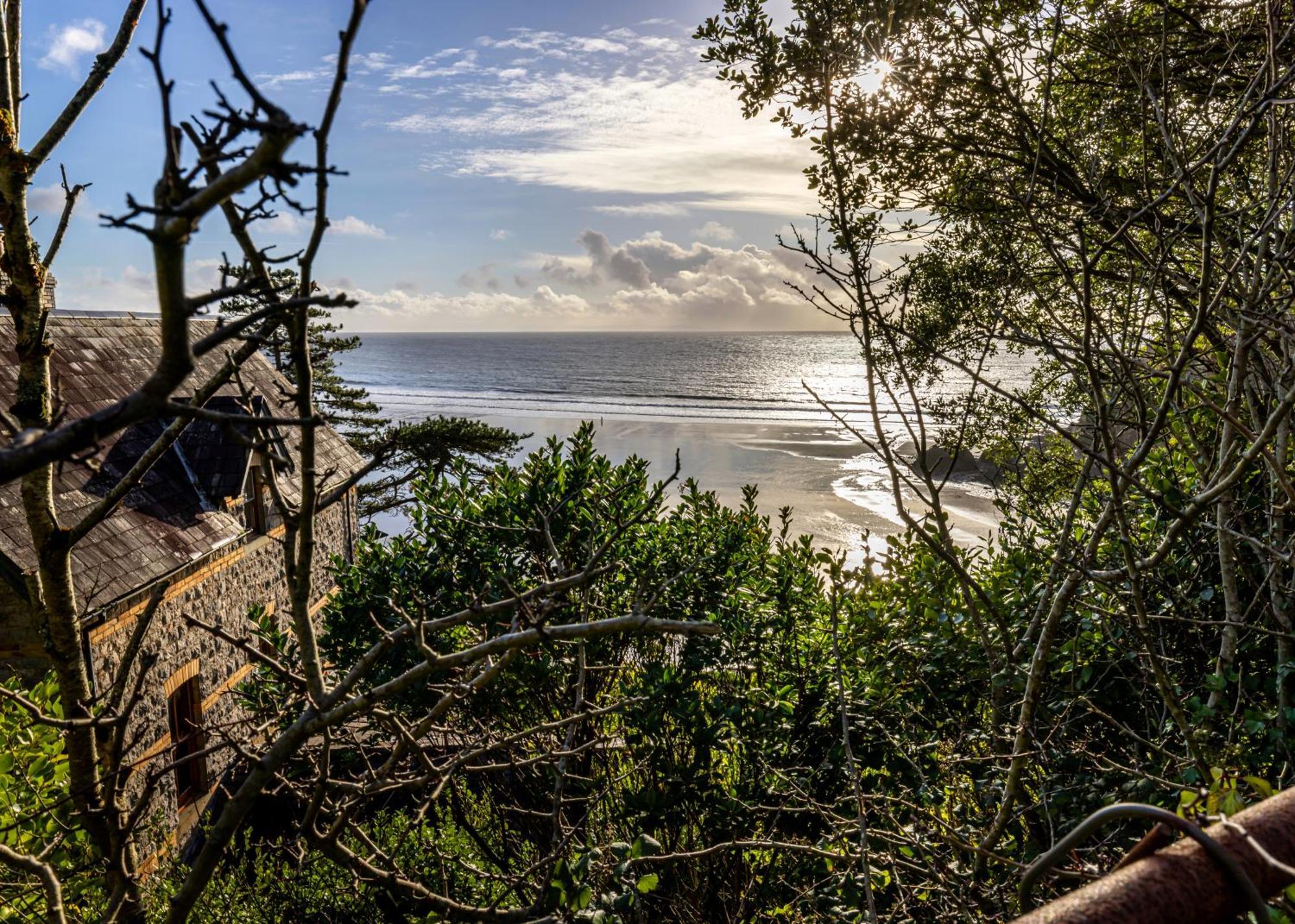 Beach Haven Retreat, Caswell Bay Apartment